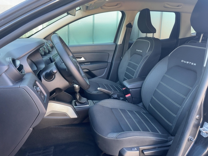 Fahrzeugabbildung Duster II 1.3 TCe 130 Prestige + 2WD Bild 6 von 15