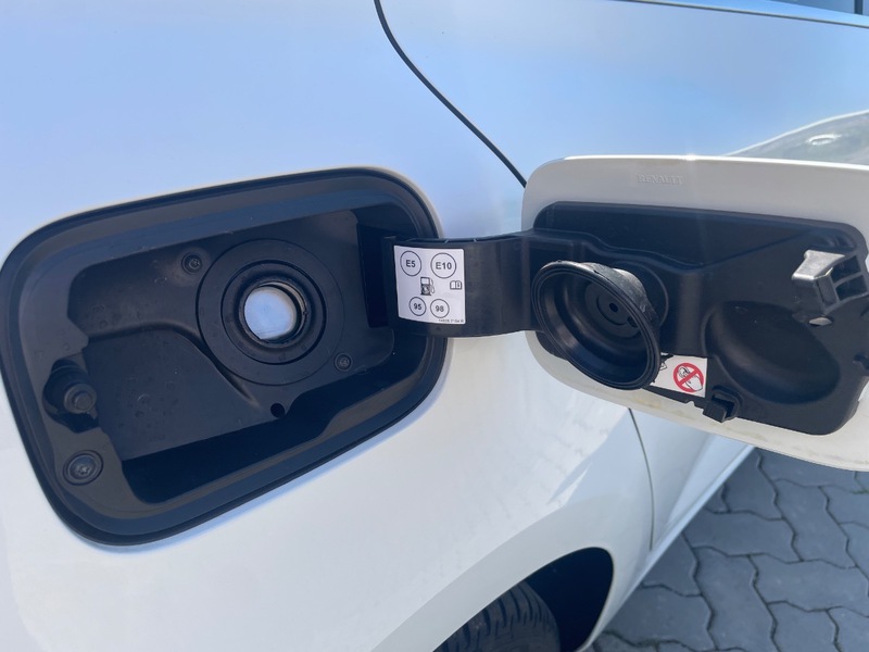 Fahrzeugabbildung Megane AHK Bild 18 von 50