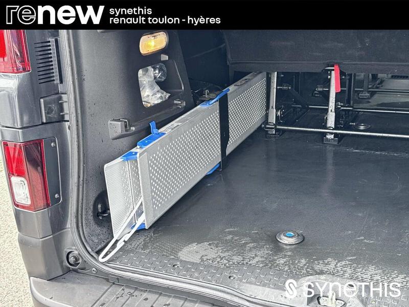 Renault Trafic Combi