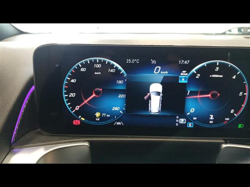 Mercedes GLB