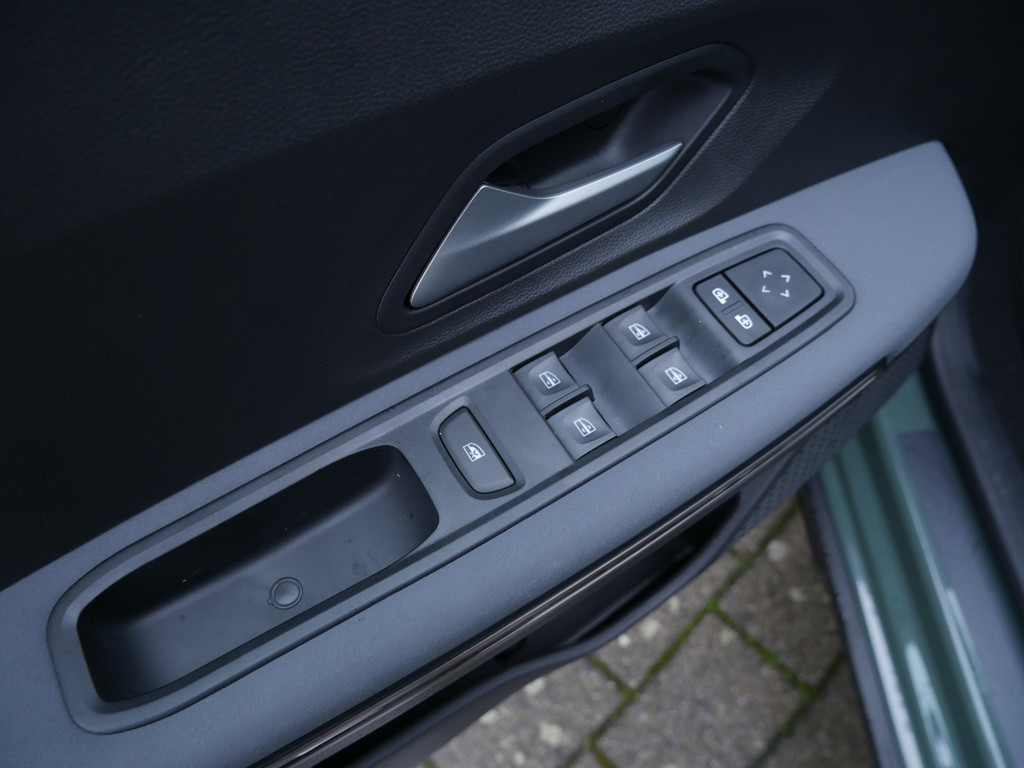 Dacia Sandero – Bild 6