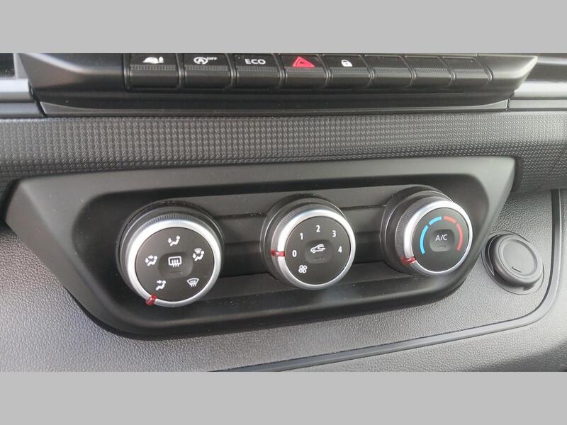 Renault Trafic Combi