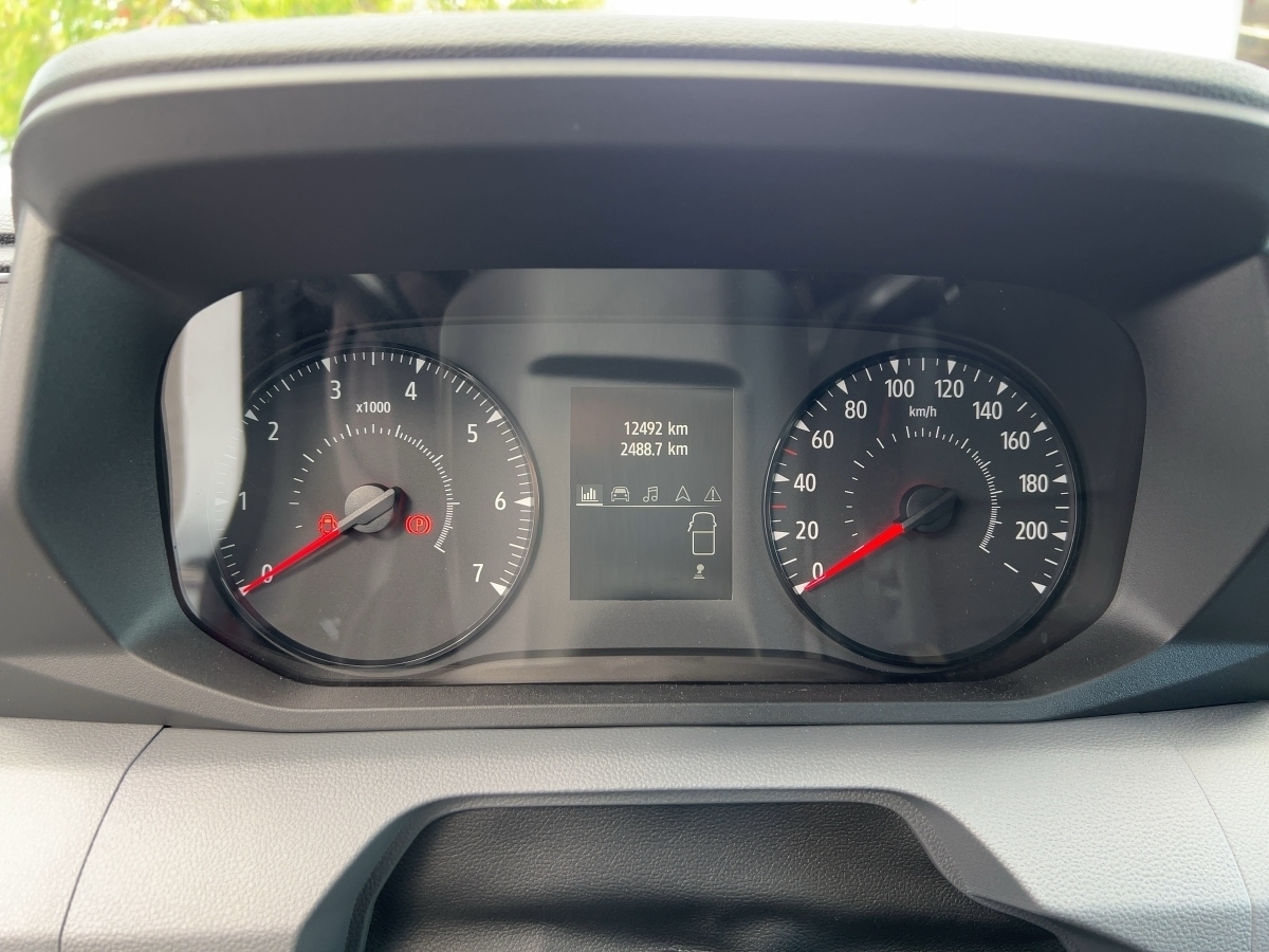 Renault Master – Bild 11