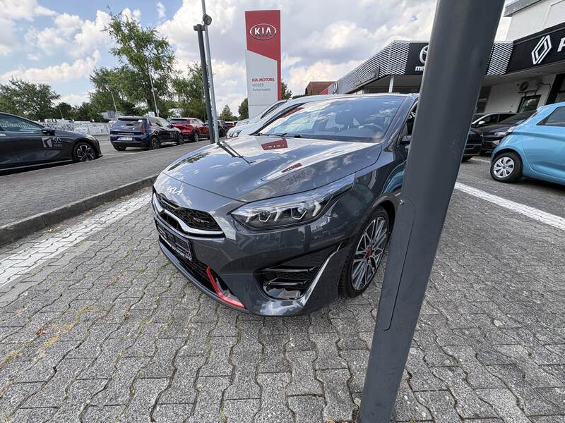 Kia ProCeed