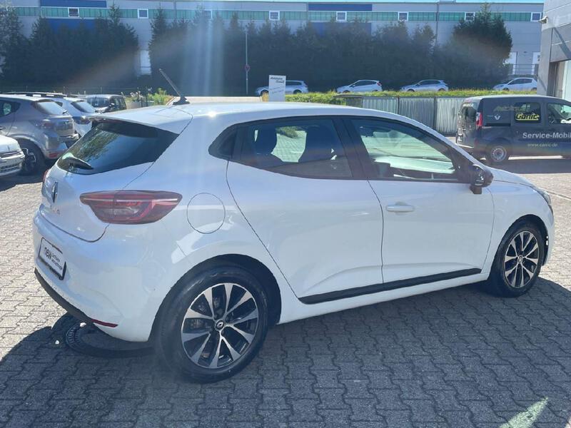 Fahrzeugabbildung Clio Equilibre TCe 90 Bild 5 von 9