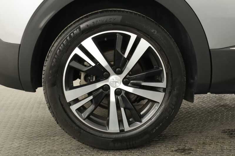 PEUGEOT 3008 3008 1.2 Hybrid GT e-DCS6 — photo 5