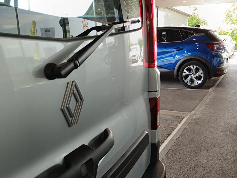 Renault Trafic Combi