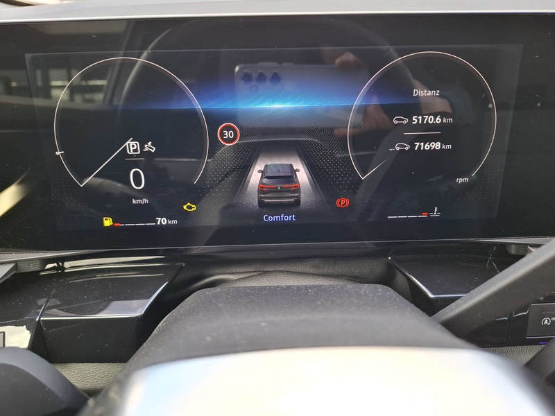 Fahrzeugabbildung Austral Techno Mild Hybrid 160 Automatik Bild 26 von 47