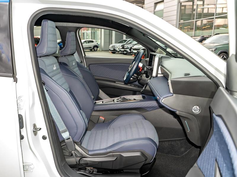 Fahrzeugabbildung A290 CCS+Kamera+SHZ+Klima+Carplay Bild 7 von 20