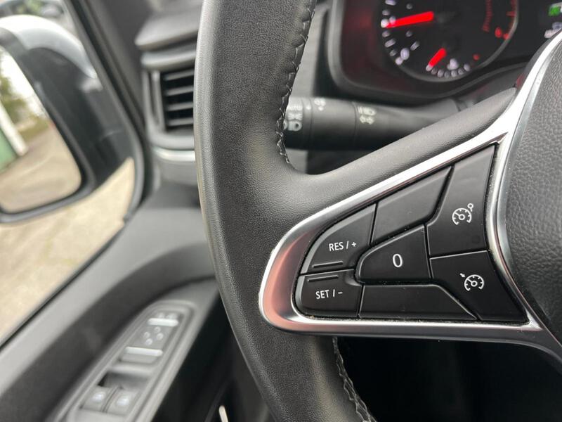 Renault Trafic Combi