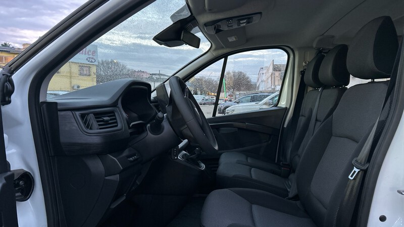 Renault Trafic Combi
