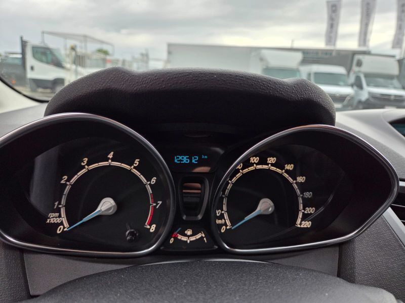 FORD Fiesta 2014 — imagine 45