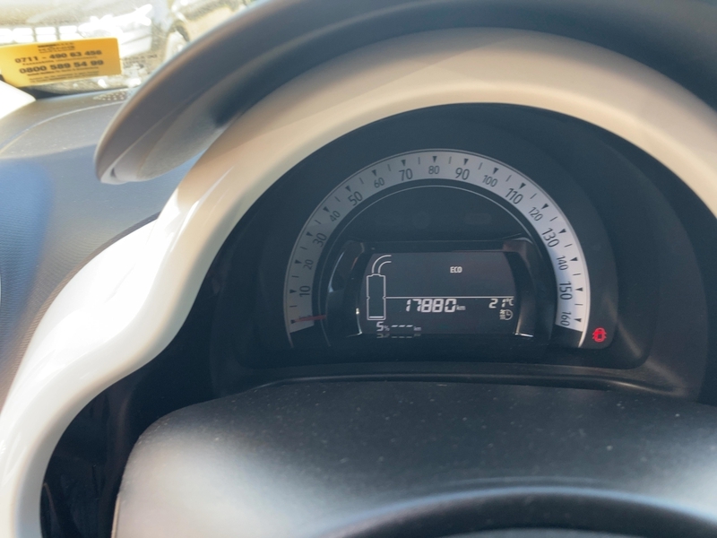 Fahrzeugabbildung Twingo Electric Bild 10 von 16