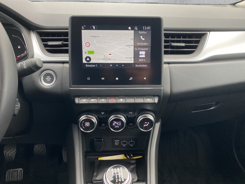 Fahrzeugabbildung Captur Techno TCe 140 Bild 14 von 15