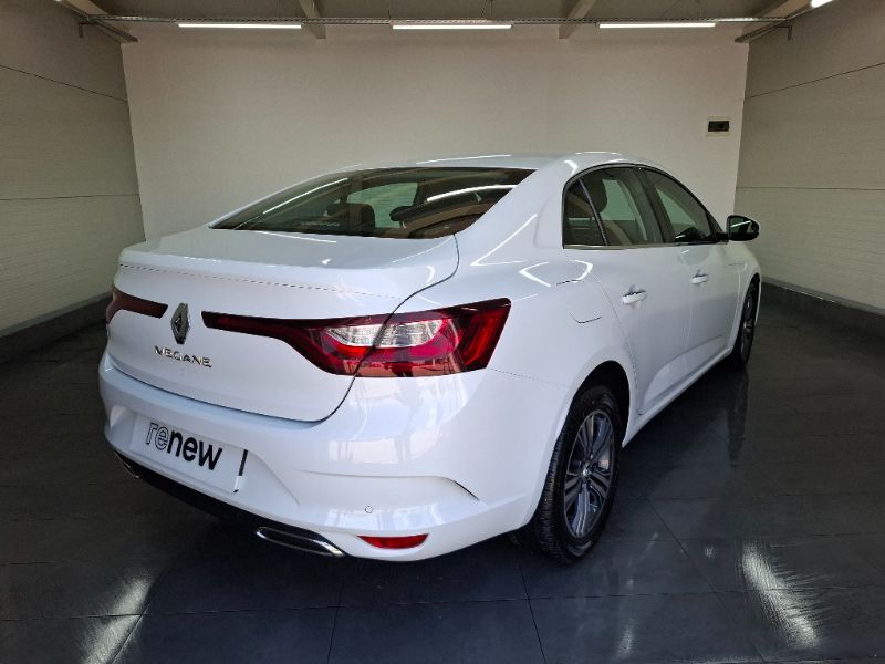 RENAULT Megane 2023 — imagine 3