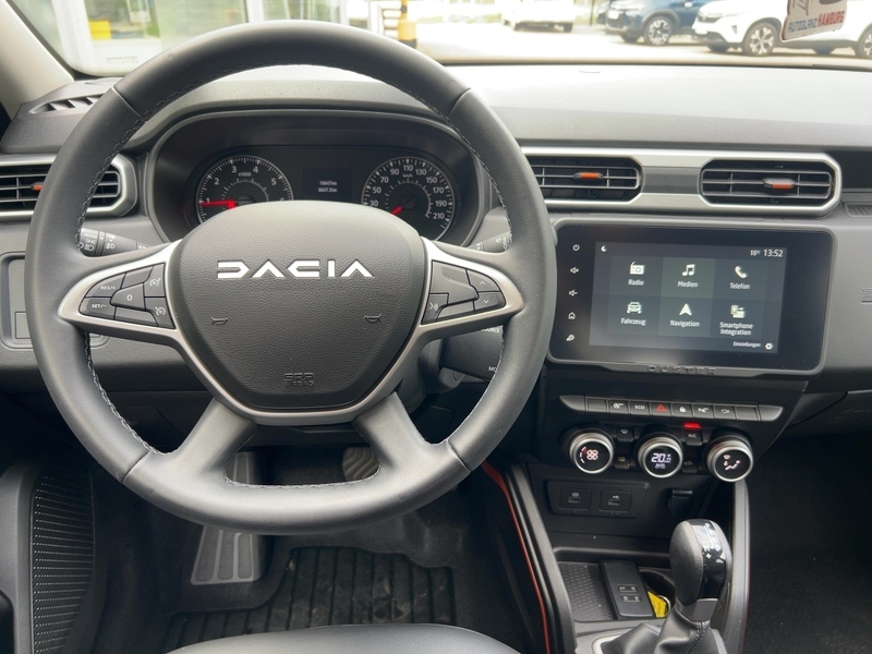 Fahrzeugabbildung Duster Sondermodell Extreme TCe 150 EDC+NAVI+KAM+SHZG+ Bild 10 von 15
