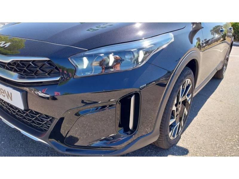 KIA Xcee'D