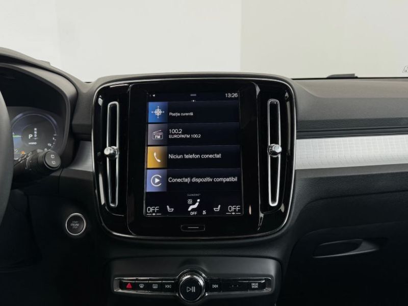VOLVO XC40 2023 — imagine 40