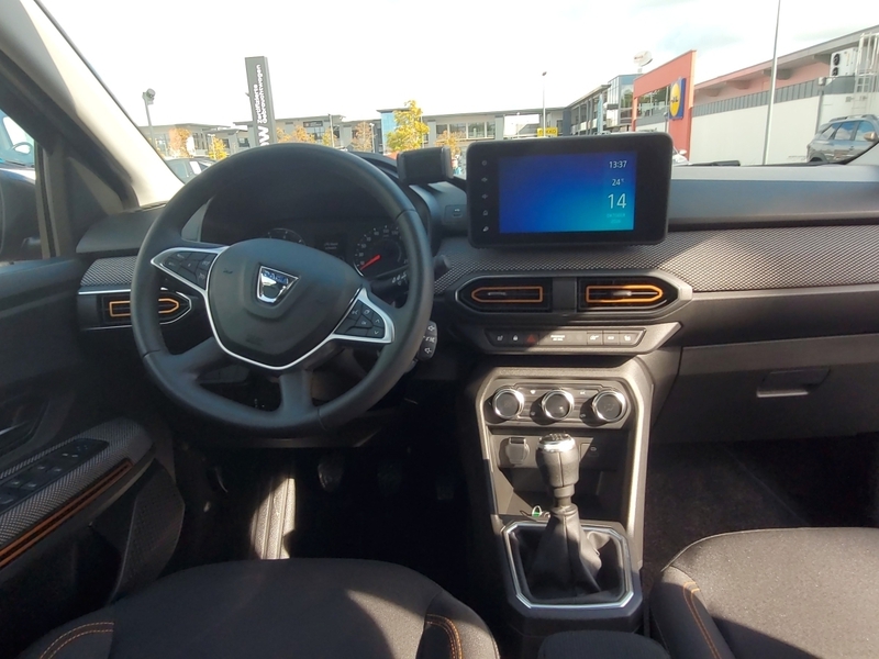 Fahrzeugabbildung Sandero Stepway Comfort TCe 100 ECO-G (MY2021) Bild 9 von 12