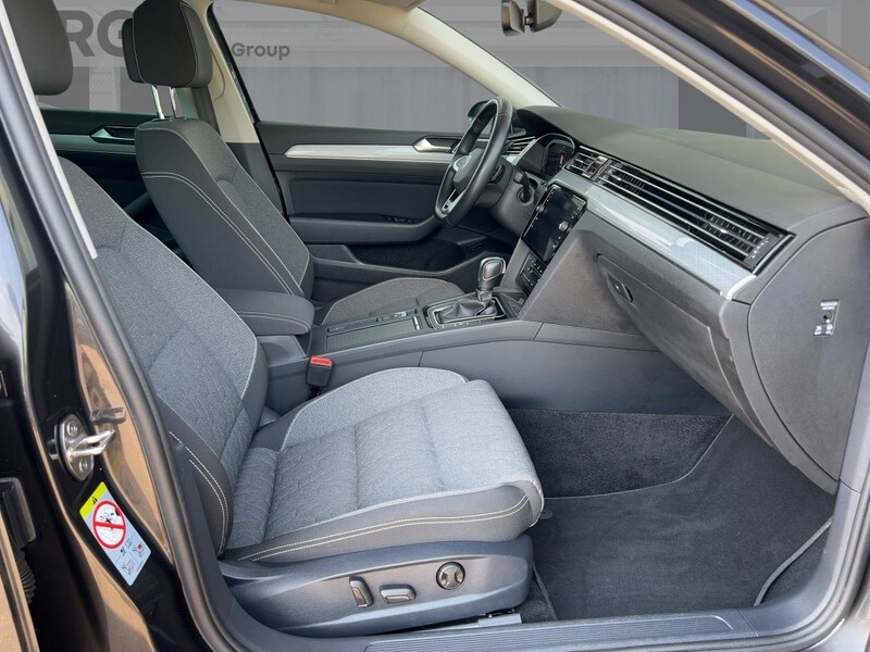 VW Passat Variant