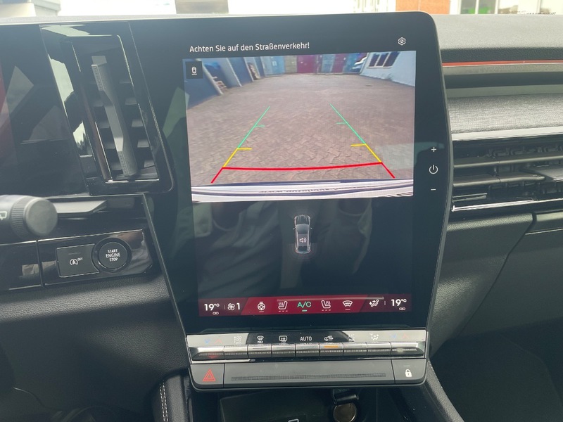 Fahrzeugabbildung Austral 1.3 TCe 160 Mild-Hybrid Techno Bild 48 von 50