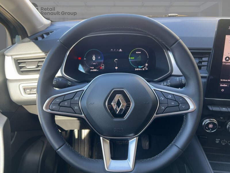 Fahrzeugabbildung Captur 1.6 INTENS 160 PLUG IN HYBRID Bild 11 von 17