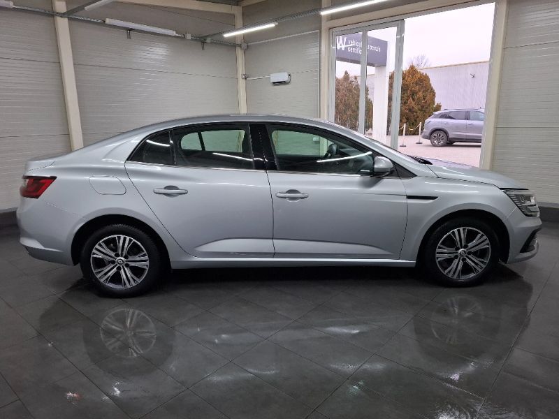 RENAULT Megane 2022 — imagine 4