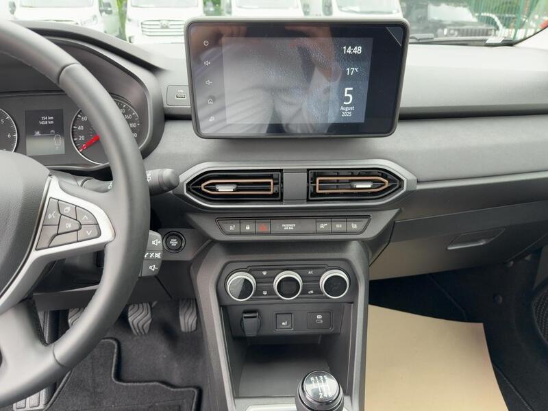 Fahrzeugabbildung Sandero Stepway Extreme+ TCe 110 Bild 11 von 15