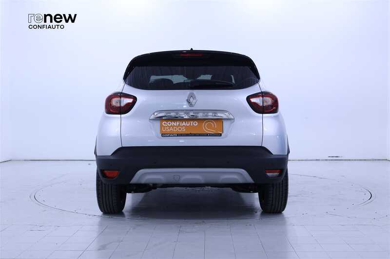 RENAULT Captur 0.9 TCe Exclusive — photo 4