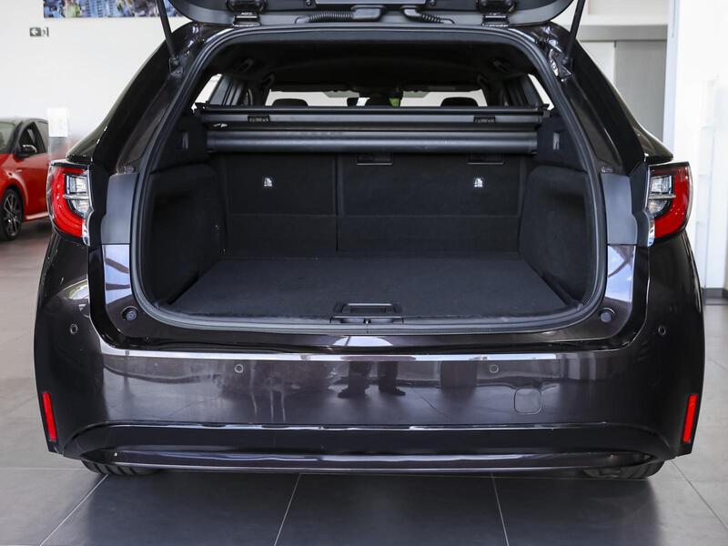 Fahrzeugabbildung Corolla SHZ PDC KLIMA LM-Felgen BT Bild 10 von 16