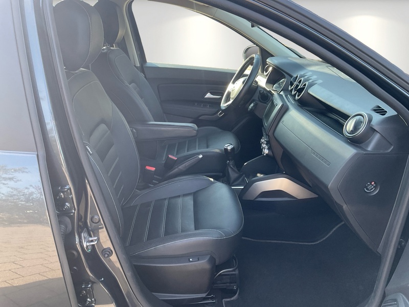 Fahrzeugabbildung Duster Adventure TCe 150/Kamera/Navi/Sitzh. Bild 15 von 17