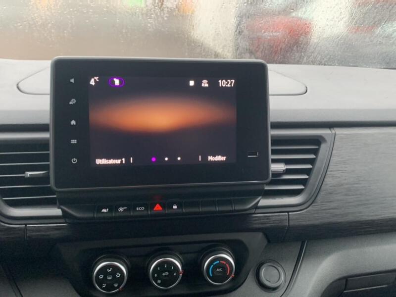 Renault Trafic Combi