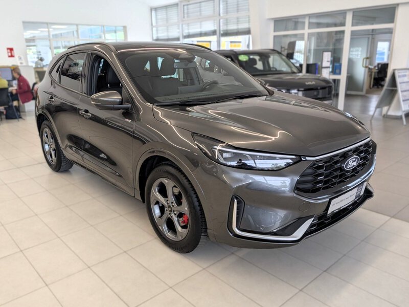 Fahrzeugabbildung Kuga 1.5 EcoBoost ST-Line X 4-Jahre FGS Bild 5 von 47
