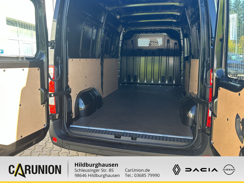 Nissan Interstar