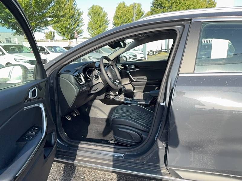 KIA Xcee'D
