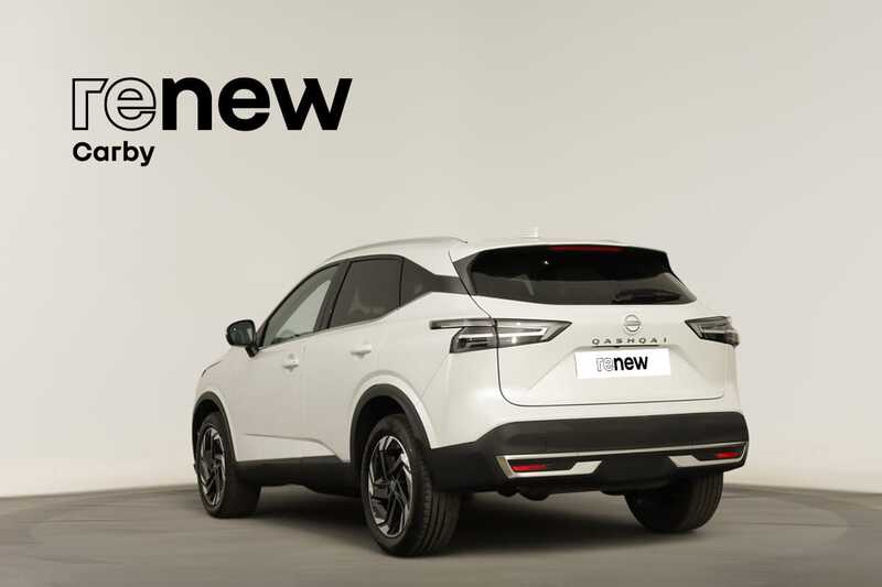 NISSAN Qashqai Qashqai 1.3 DIG-T N-Connecta LED Xtronic — photo 4