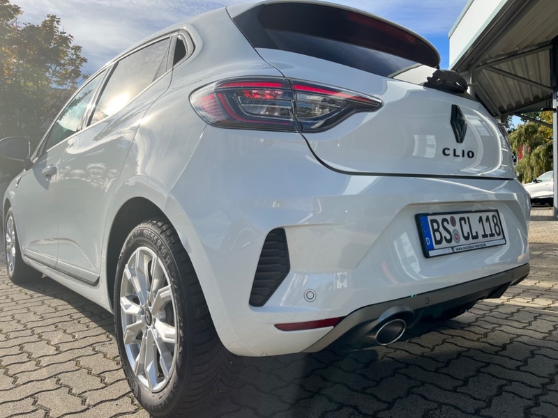 Fahrzeugabbildung Clio +Tempomat+Sitzheizung+ Bild 28 von 44