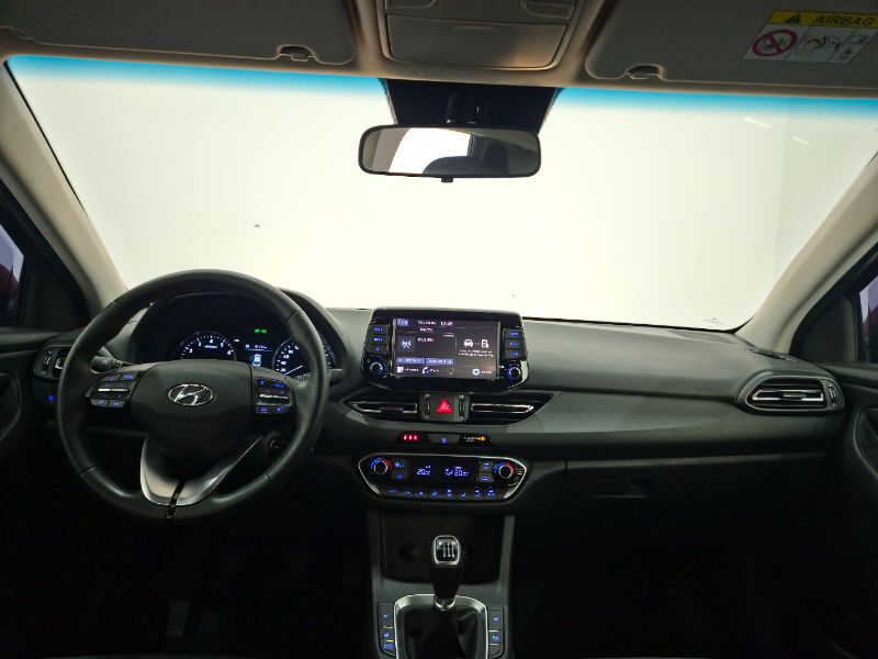 HYUNDAI i30 2022 — imagine 35