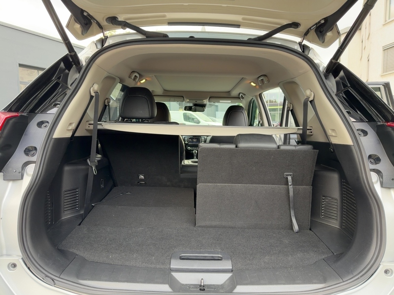 Fahrzeugabbildung X-Trail AUTOMATIK/7SITZER Bild 13 von 15
