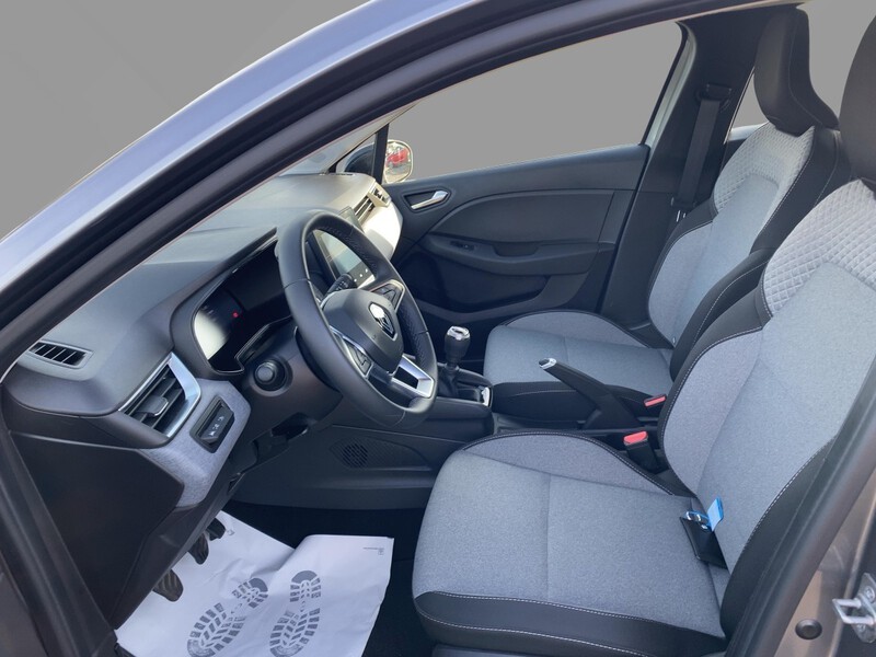 Fahrzeugabbildung Clio EVOLUTION TCe 90 Bild 7 von 21