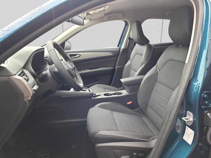 Fahrzeugabbildung Arkana TECHNO E-TECH Hybrid 145*KAM*NAVI*SHZ* Bild 10 von 15