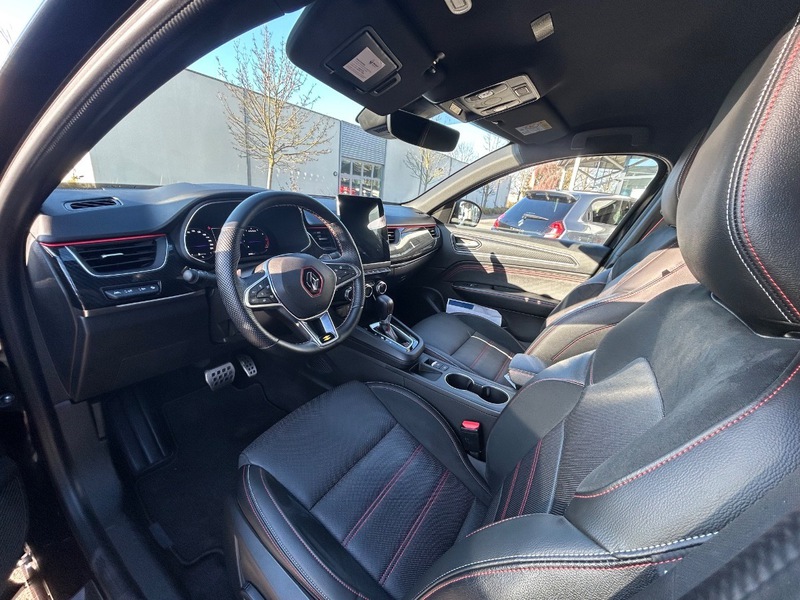 Fahrzeugabbildung Arkana TCe 160 Mild-Hybrid R.S. Line Fast Track Bild 12 von 50