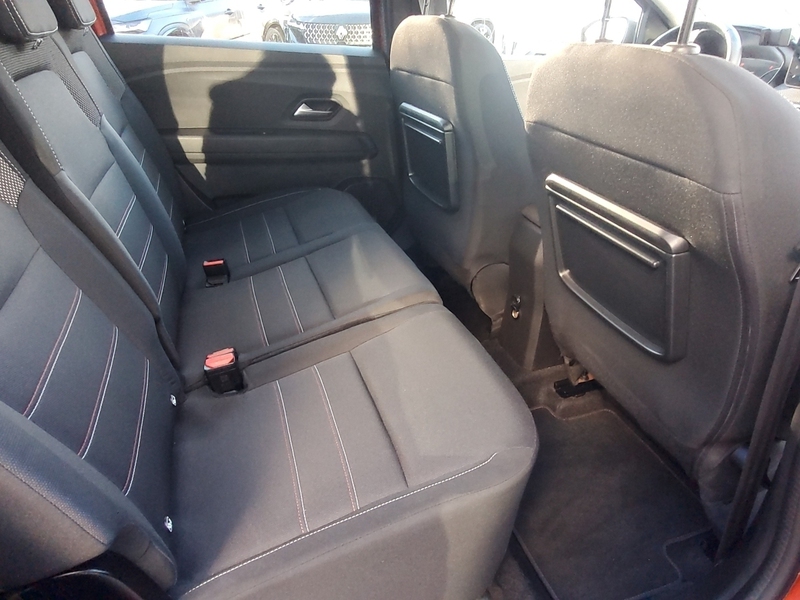 Fahrzeugabbildung Jogger Extreme+ TCe 110 7-Sitzer Bild 8 von 12