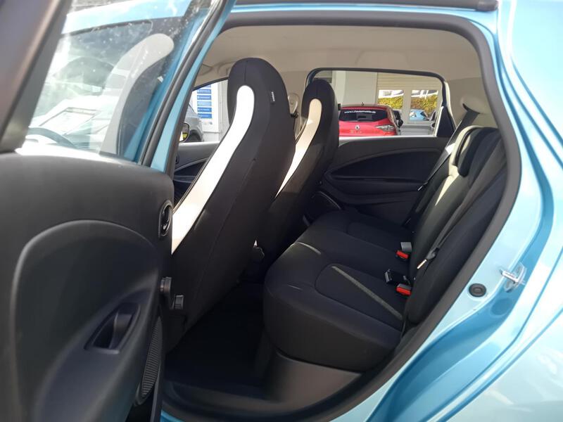 Fahrzeugabbildung Zoe GJR,Klima,Isofix Bild 10 von 15
