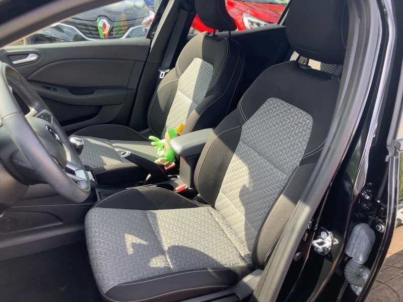 Fahrzeugabbildung Clio Sitzheizung Bild 7 von 20