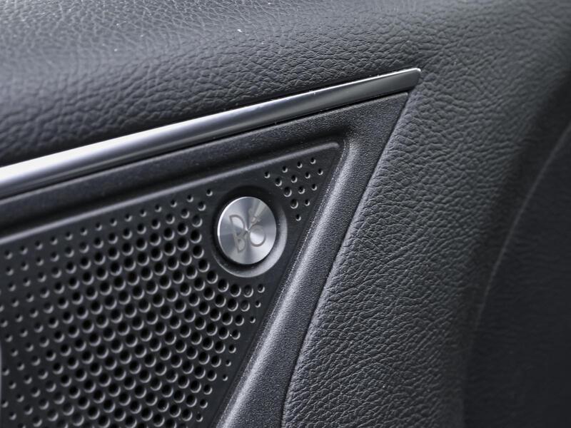 Fahrzeugabbildung Edge NAVI SHZ PDC Bild 11 von 15