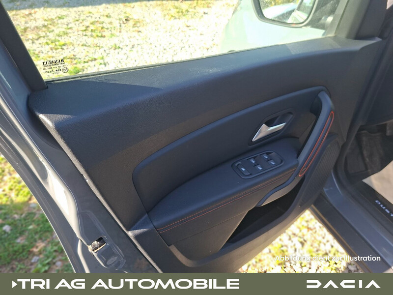 Fahrzeugabbildung Duster TCe 150 EDC 2WD Extreme Bild 11 von 26
