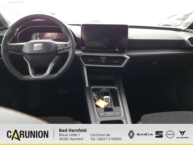 Fahrzeugabbildung Leon Panoramad./Navi/RFK Bild 9 von 10