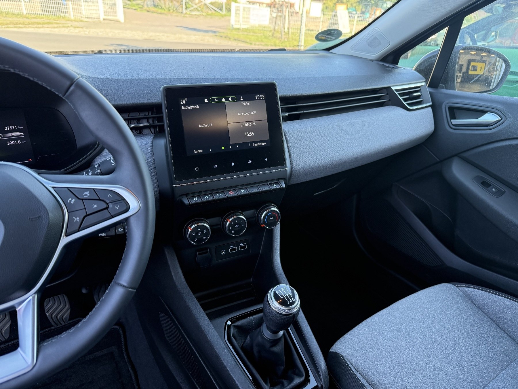 Renault Clio – Bild 16