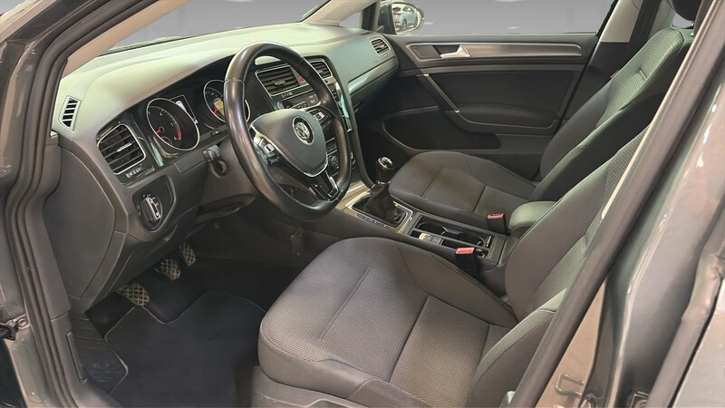 Volkswagen Golf VII